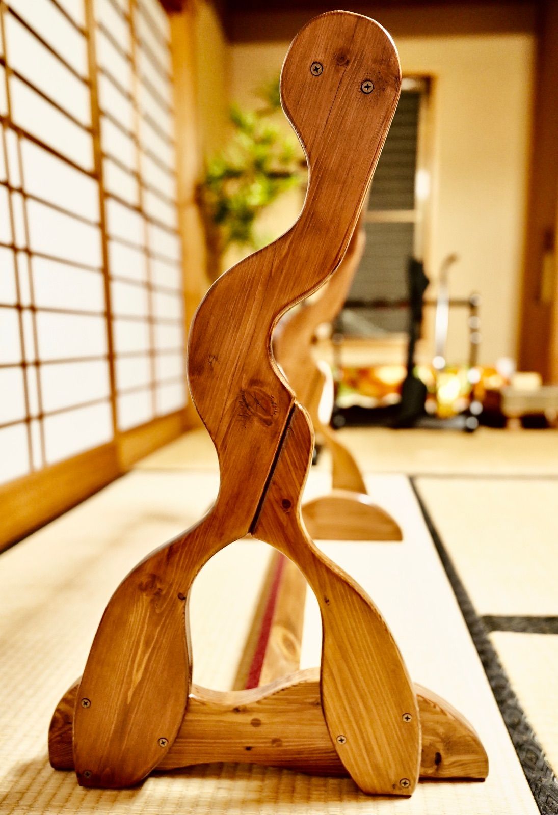 木製三味線スタンド ニス仕上げ