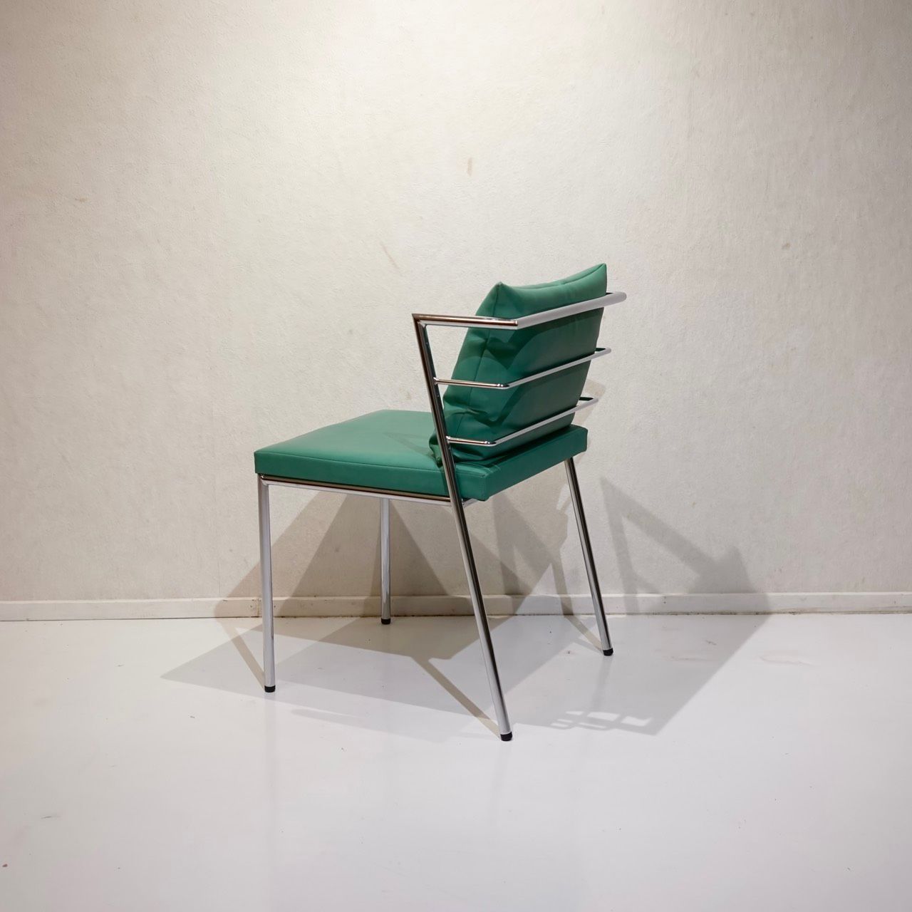 ダイニングチェア レザー