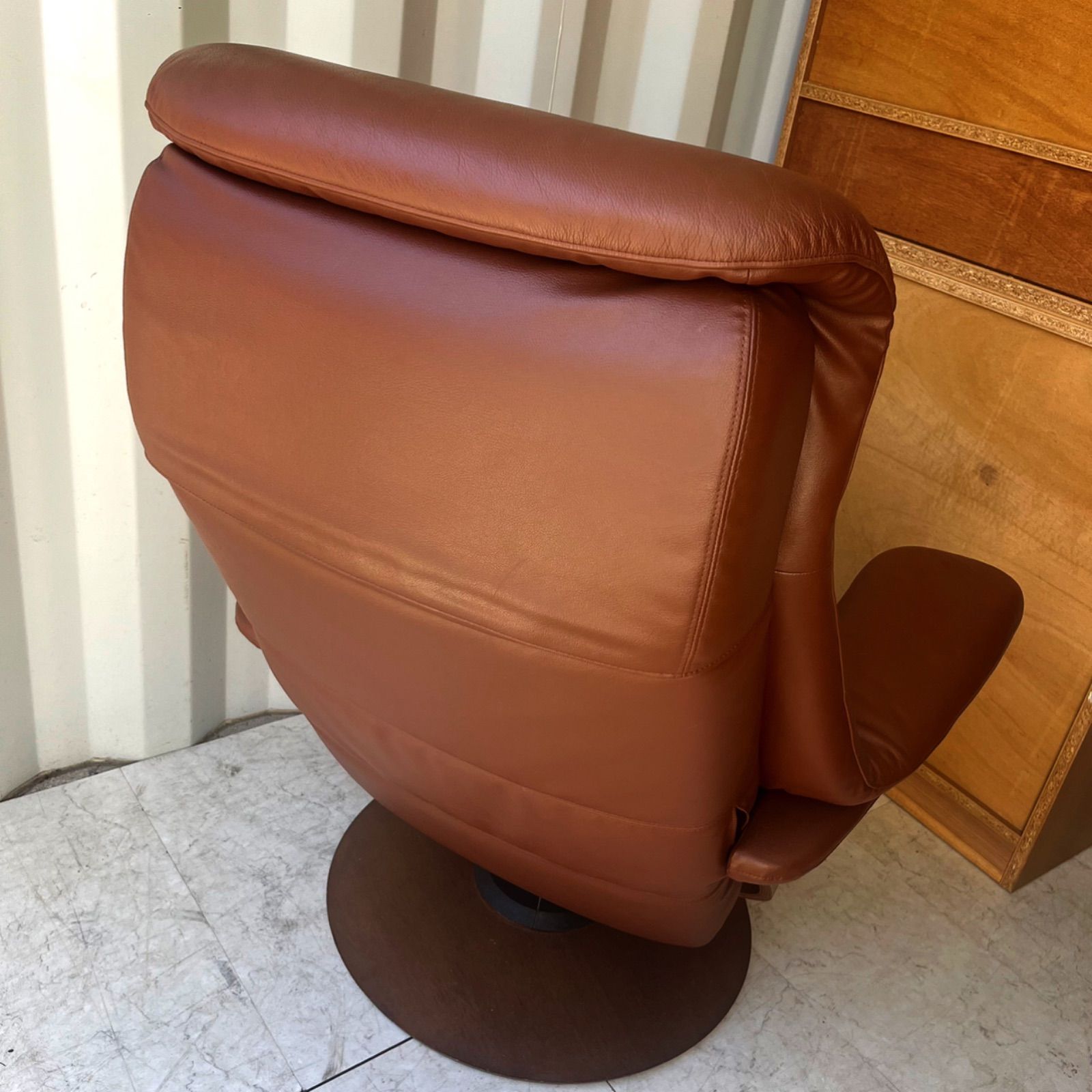 取付無料！カリモク ザ・ファースト RU72本革リクライニングチェア・オットマン 取付無料！カリモク ザ・ファースト RU72本革リクライニングチェア