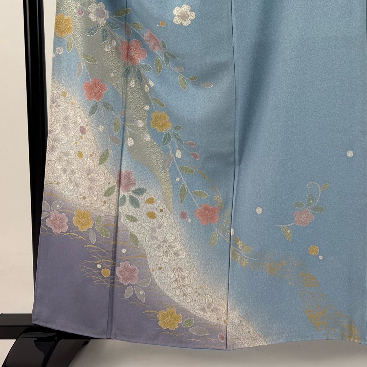 付下げ 身丈160cm 裄丈66cm M 袷 桜 青海波 金彩 ぼかし 水色