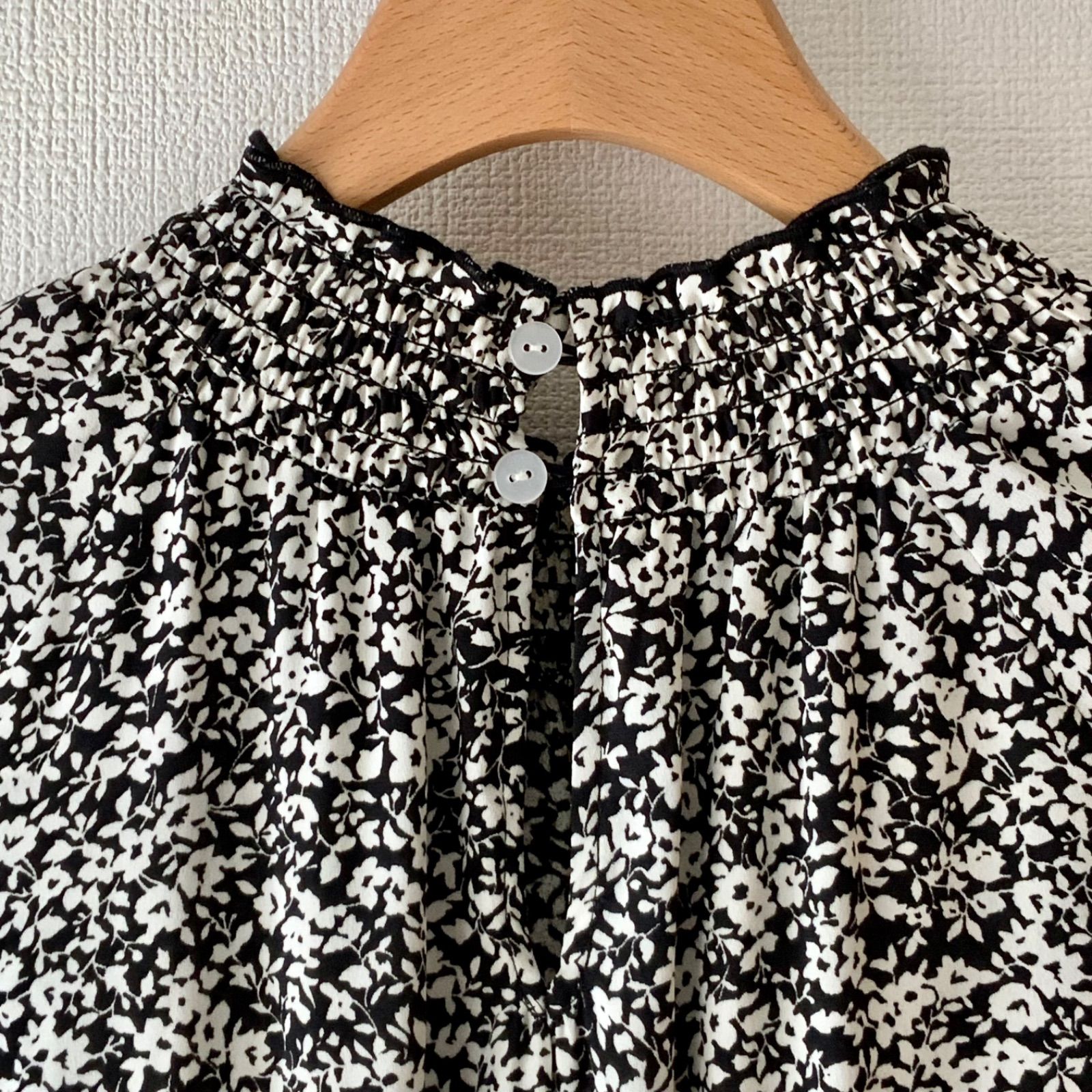 シップス　ウエストシャーリング　小花柄ワンピース　定価23980円　38サイズ DAY CLOSET ワンピース レディース 半袖小花柄ウエスト