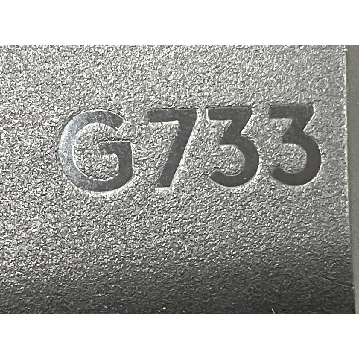 G 733
