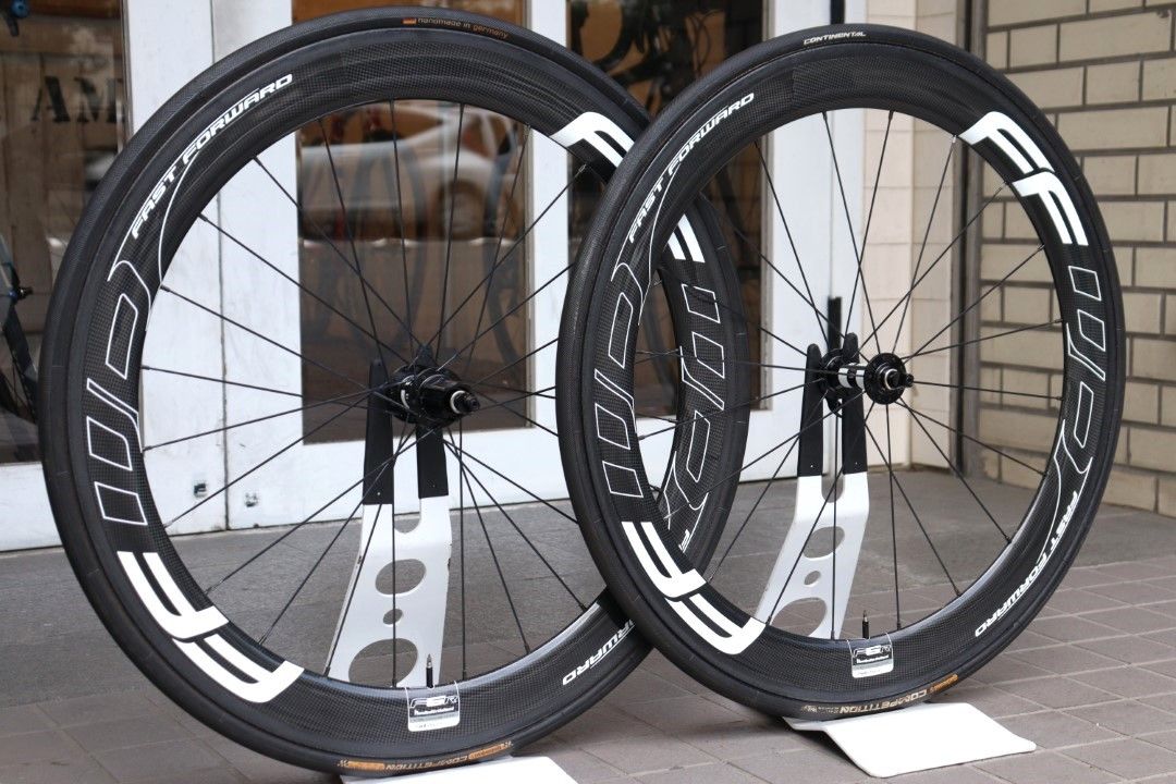 ファストフォワード FFWD F6R DT SWISS 240s カーボン チューブ