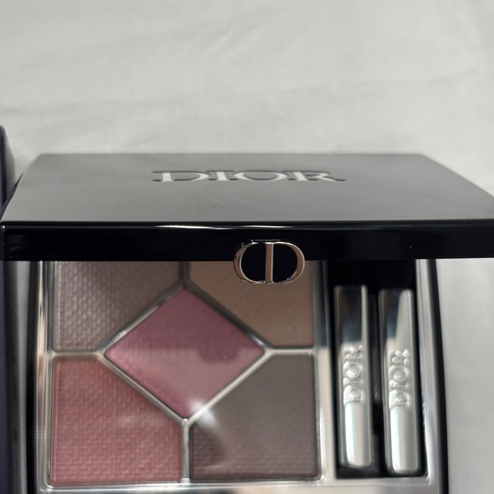 【新品未使用】ディオールショウ サンク クルール　123 Dior 限定 ディオールショウ サンク クルール 123 ピンク