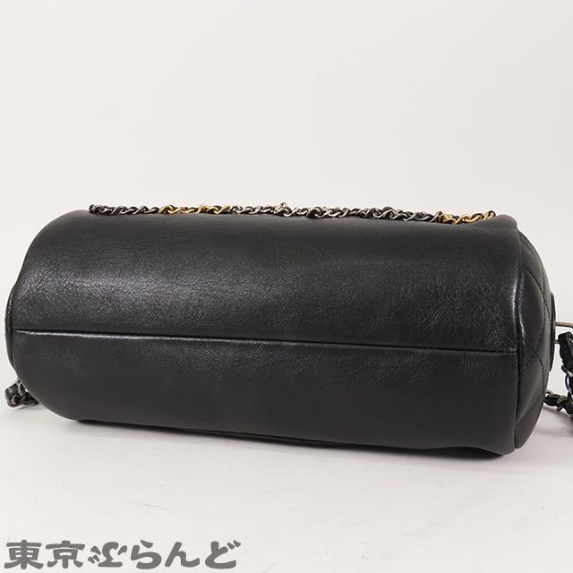 シャネル CHANEL 筆記体ロゴ キルティングチェーンバッグ ブラック