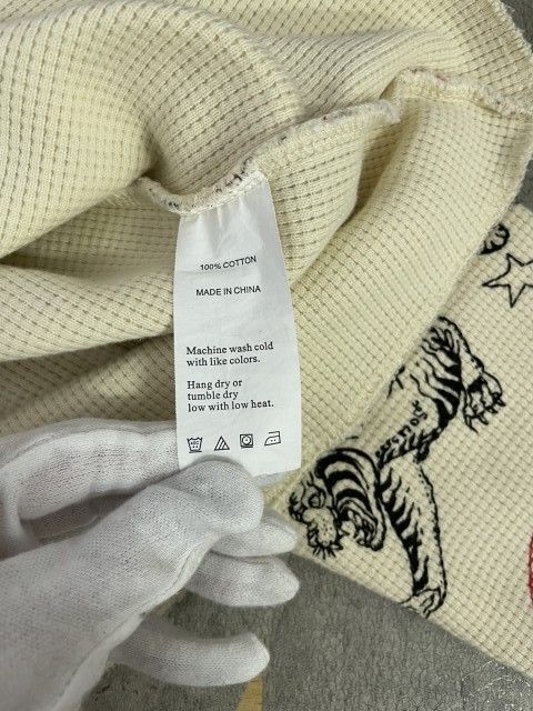 CORTEIZ ｺｰﾃｲｽﾞ ﾜｯﾌﾙ Tｼｬﾂ ｶｯﾄｿｰ ﾛﾝT 虎 TIGER 総柄 長袖 ﾎﾜｲﾄ S 33937720 WWW_OLIVIERBERNSTEIN_COM