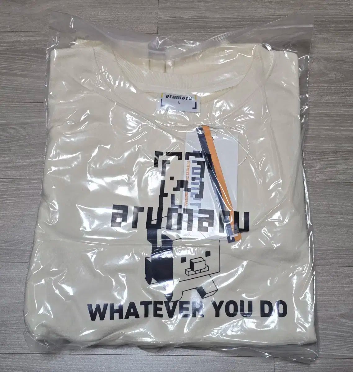 ロゴ トレーナー