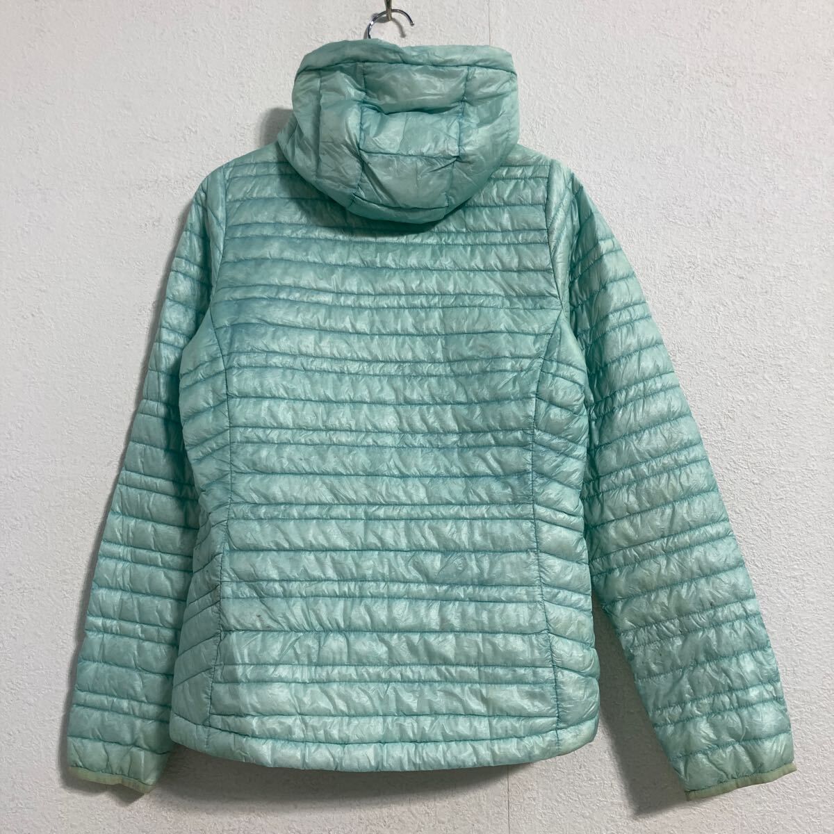 patagonia ダウンジャケット パーカー レディース XS ライトブルー 