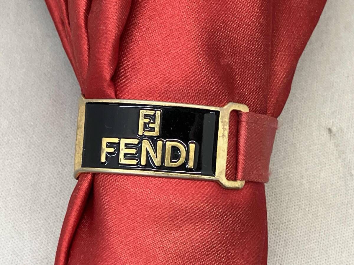 極美品 フェンディ 長傘 ズッカ柄 FF イタリア製 雨傘 レッド 赤 梅雨 極美品 フェンディ 長傘 ズッカ柄 FF イタリア製 雨傘 レッド 赤 梅雨