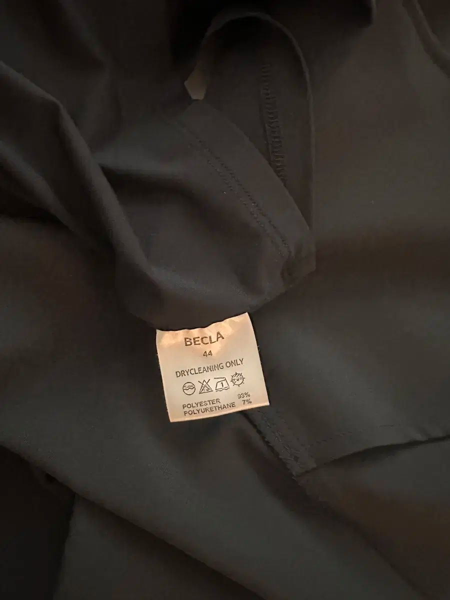 ヴィクラ プリーツ