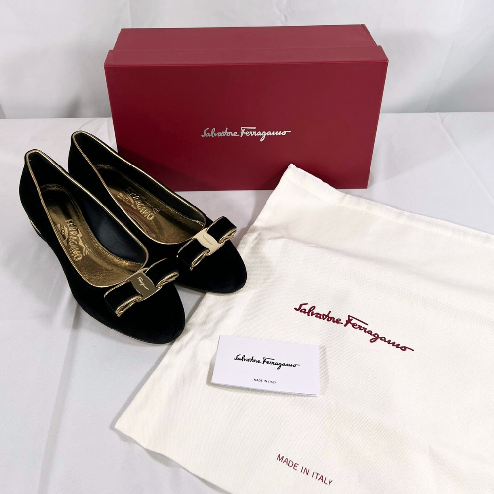 26.0cm【限定セール】新品・未使用 FERRAGAMO フェラガモ フラットパンプス 靴 01A000 739429 BLACK ブラック GOLD ゴールド サルヴァトーレ フェラガモ SALVATORE FERRAGAMO 大きいサイズ