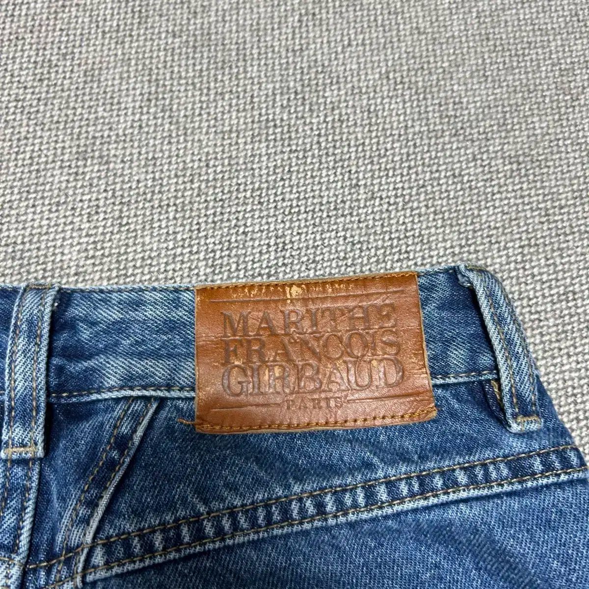 Marithe Francois Girbaud マリテフランソワジルボー フランソワ ストレート デニムパンツ 26 DECORATOM_COM_BR