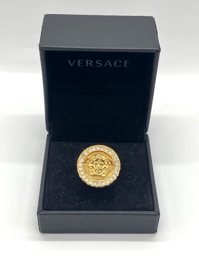 ▽【ITNS3R7T7FCE】VERSACE ヴェルサーチ メデューサ ライン