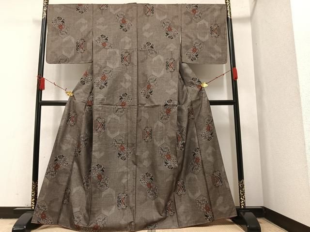 平和屋着物○本場大島紬 カタス9マルキ 亀甲草花文 正絹 逸品 未
