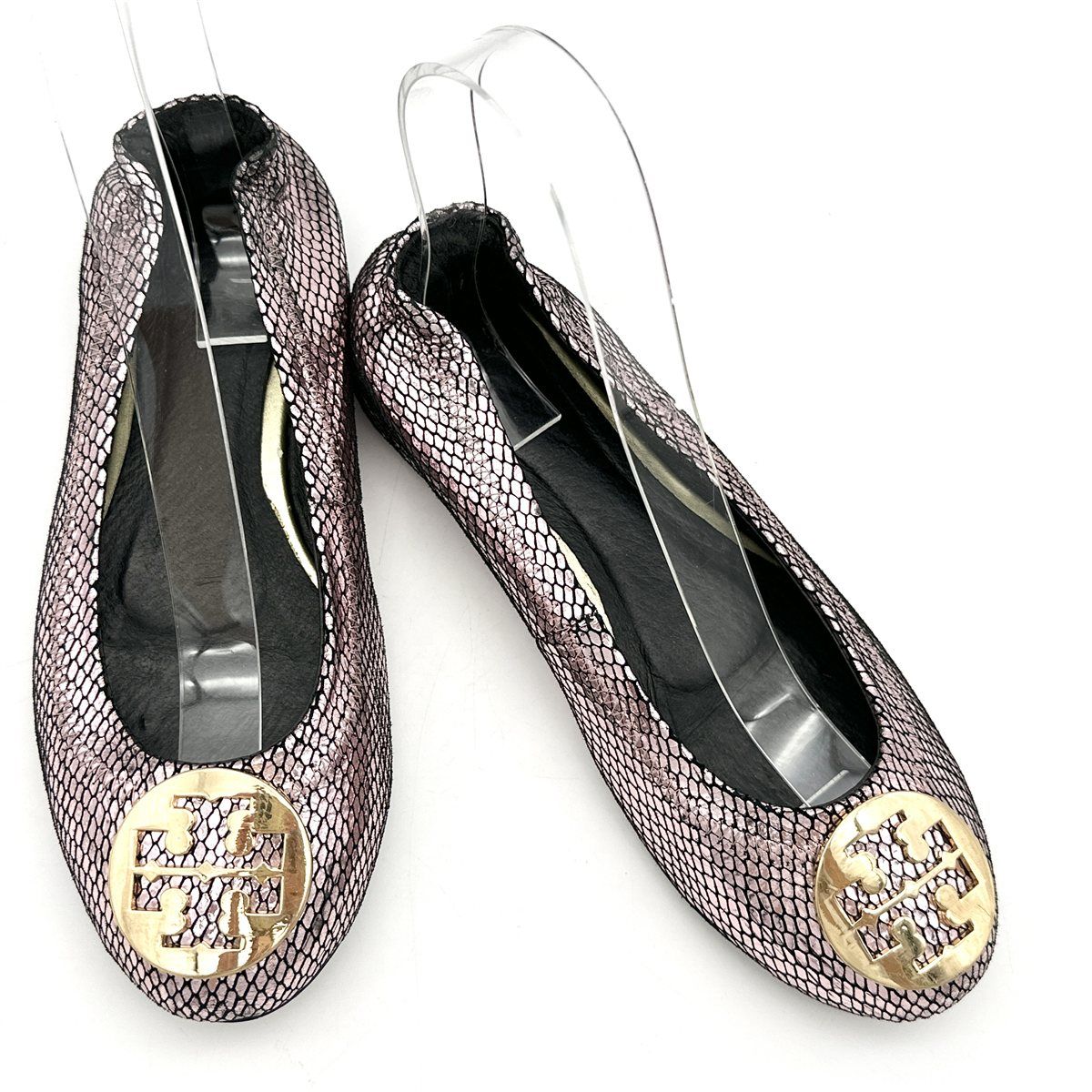 Tory Burch フラットシューズ 光沢 ゴールドロゴ ピンク 2363T