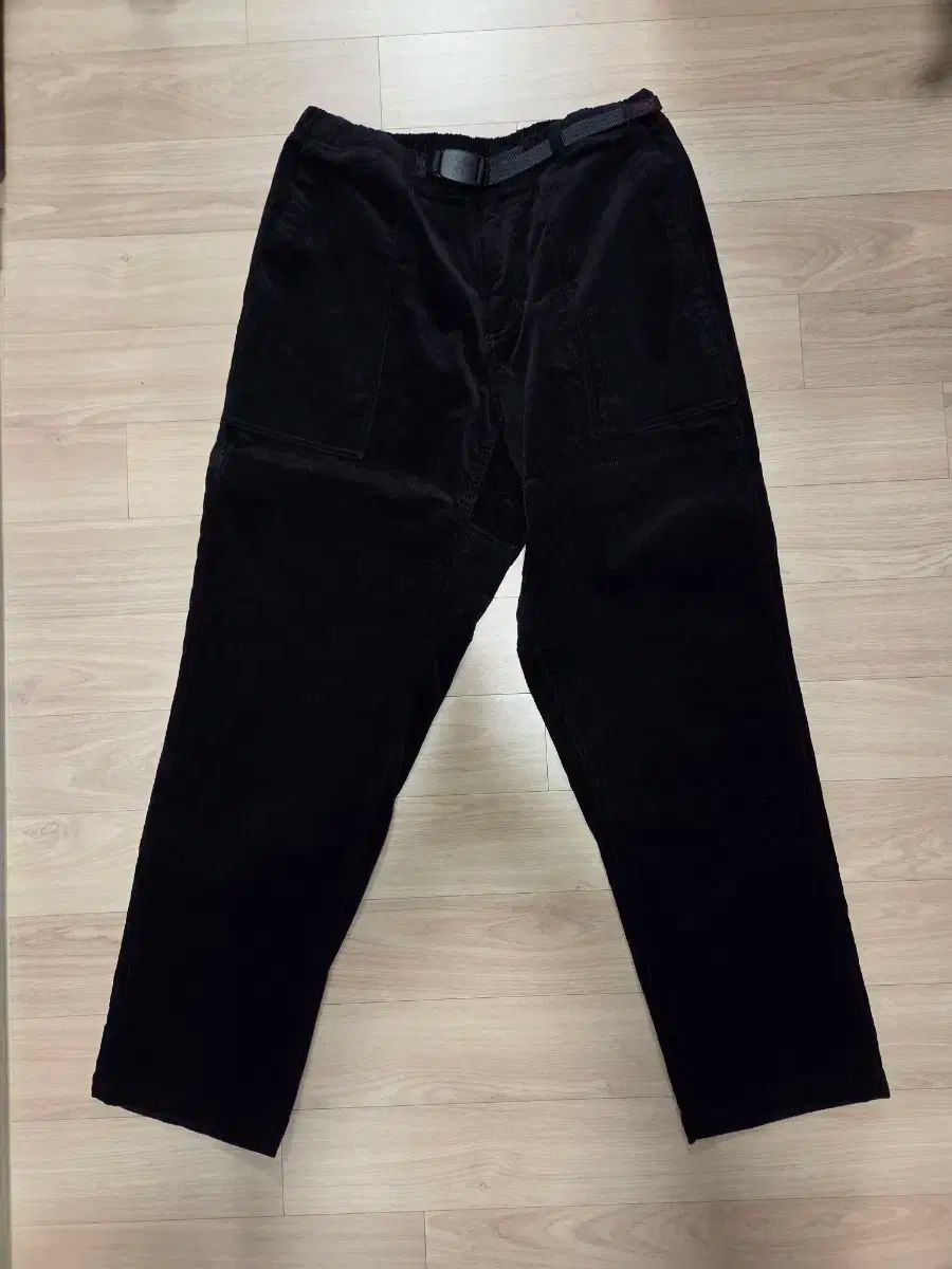 グラミチ ルーズテーパード ブラック コーデュロイ パンツ