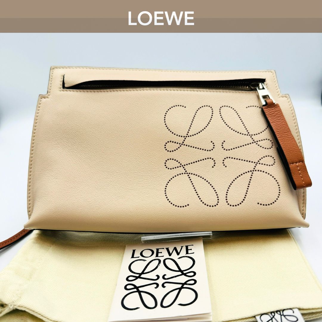 極美品 LOEWE ロエベ レザークラッチバッグ ポーチ グレージュ