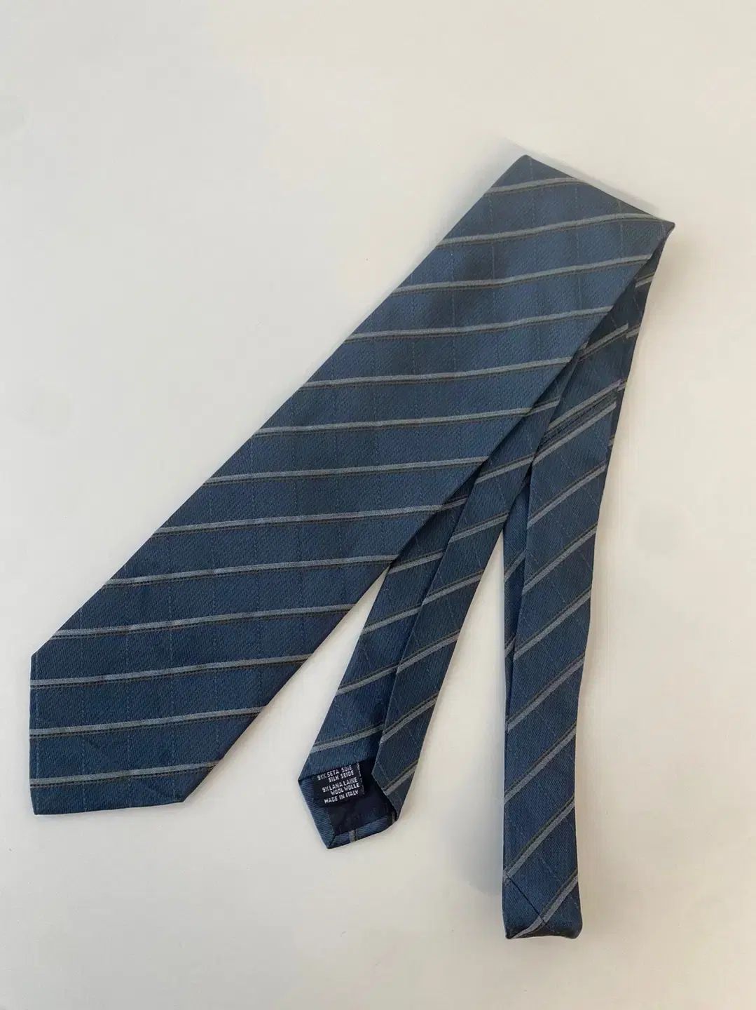 エンポリオアルマーニ] ネクタイ メンズ ストライプ柄シルクネクタイ(サイズ剣幅8.5cm) eea22w007 2F644-00 ★アルマーニ　ARMANI　ネクタイ　ストライプ