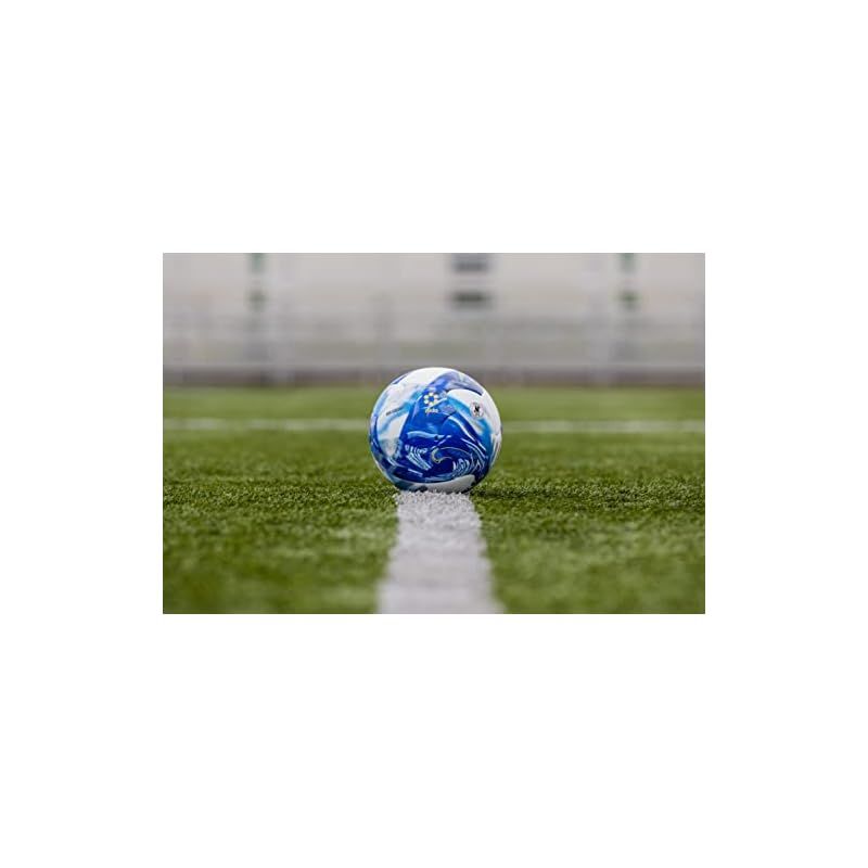 スーパーガンザジュンタブラジルのサッカーボールをイメージした楽器