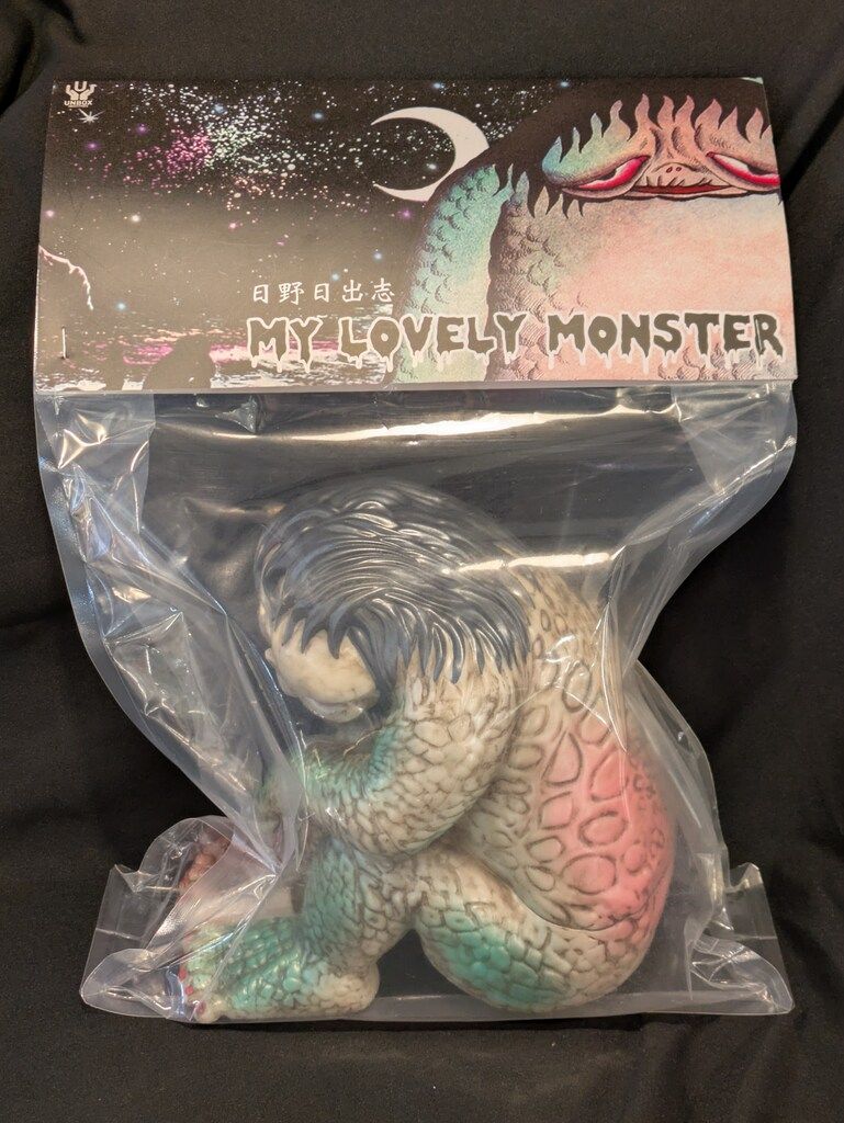 UNBOX INDUSTRIES 日野日出志 愛しのモンスター(悲しみVer. ) 蓄光成型 