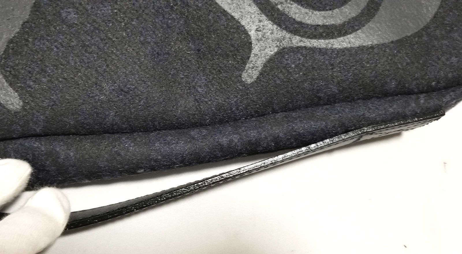 美品 ヴィヴィアンウエストウッド クラッチバッグ ドキュメントケース ブラック 美品 ヴィヴィアンウエストウッド クラッチバッグ ドキュメント