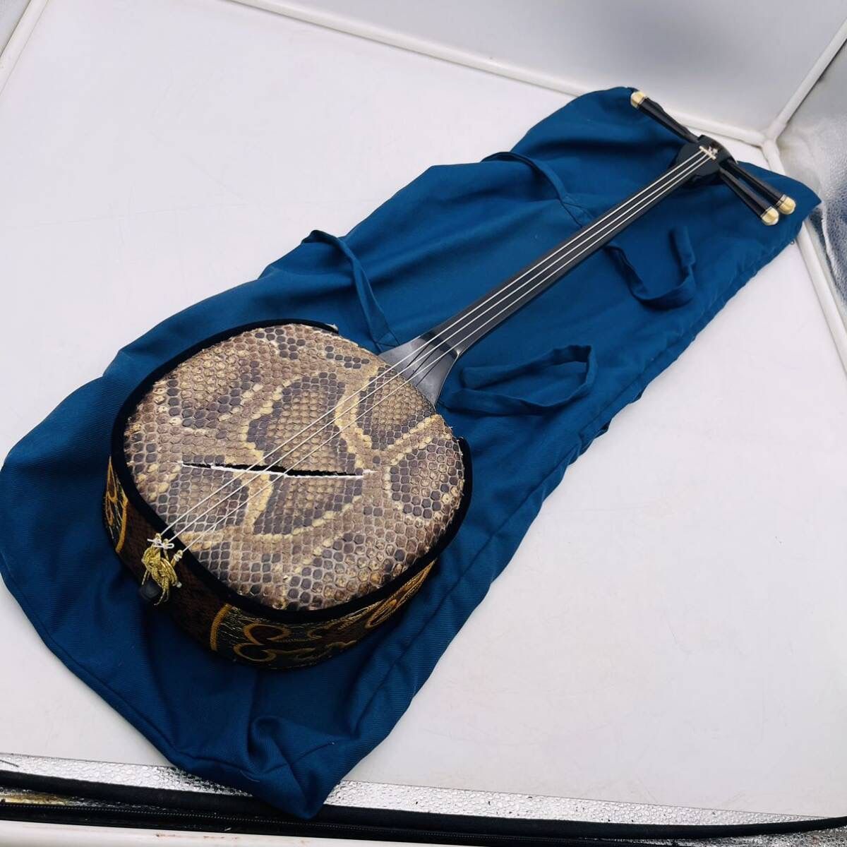 本革 沖縄三線 ヴィンテージ蛇皮仕様 ジャンク品 棹367g 部品取り
