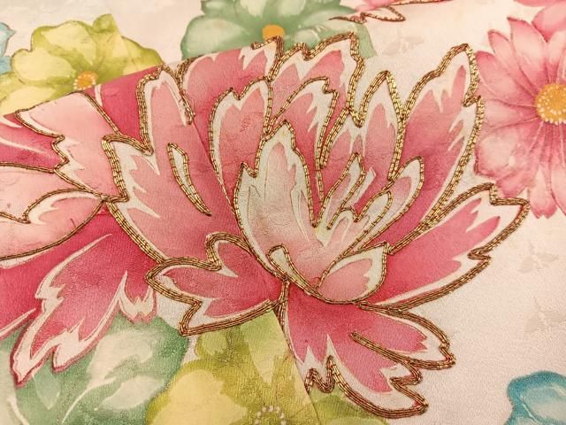 ◾️豪華刺繍◾️古典柄◾️ 暈し染め◾️束ね熨斗華　　ベビーピンク振袖◾️ダイヤの輝き袋帯 平和屋着物▽豪華振袖 駒刺繍 雲取り花車文 金彩 正絹 逸品