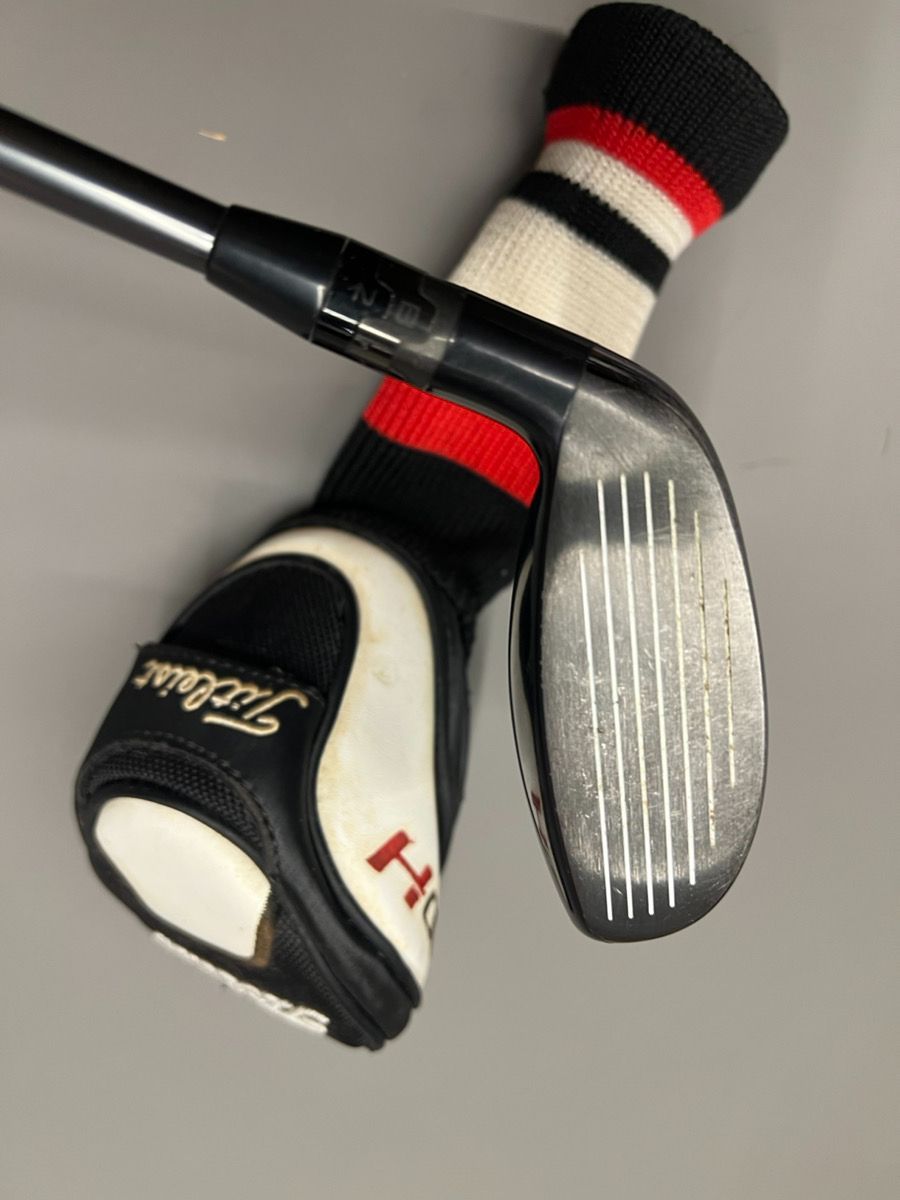 Titleist 910H ユーティリティ 21度 ヘッドカバー、トルクレンチ付