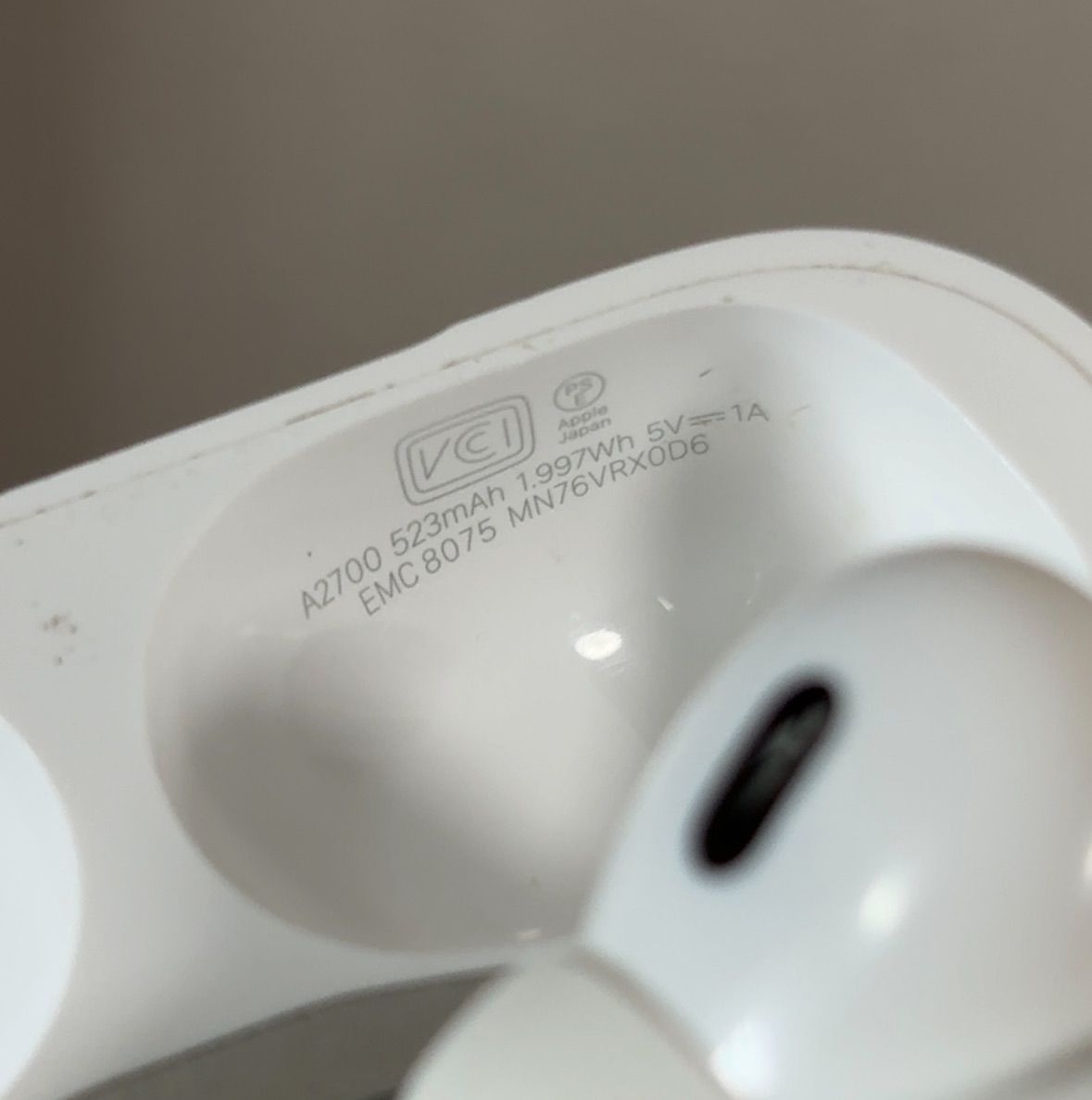 美品】純正AirPods Pro 2 Apple第2世代 Lightning 付属品完備