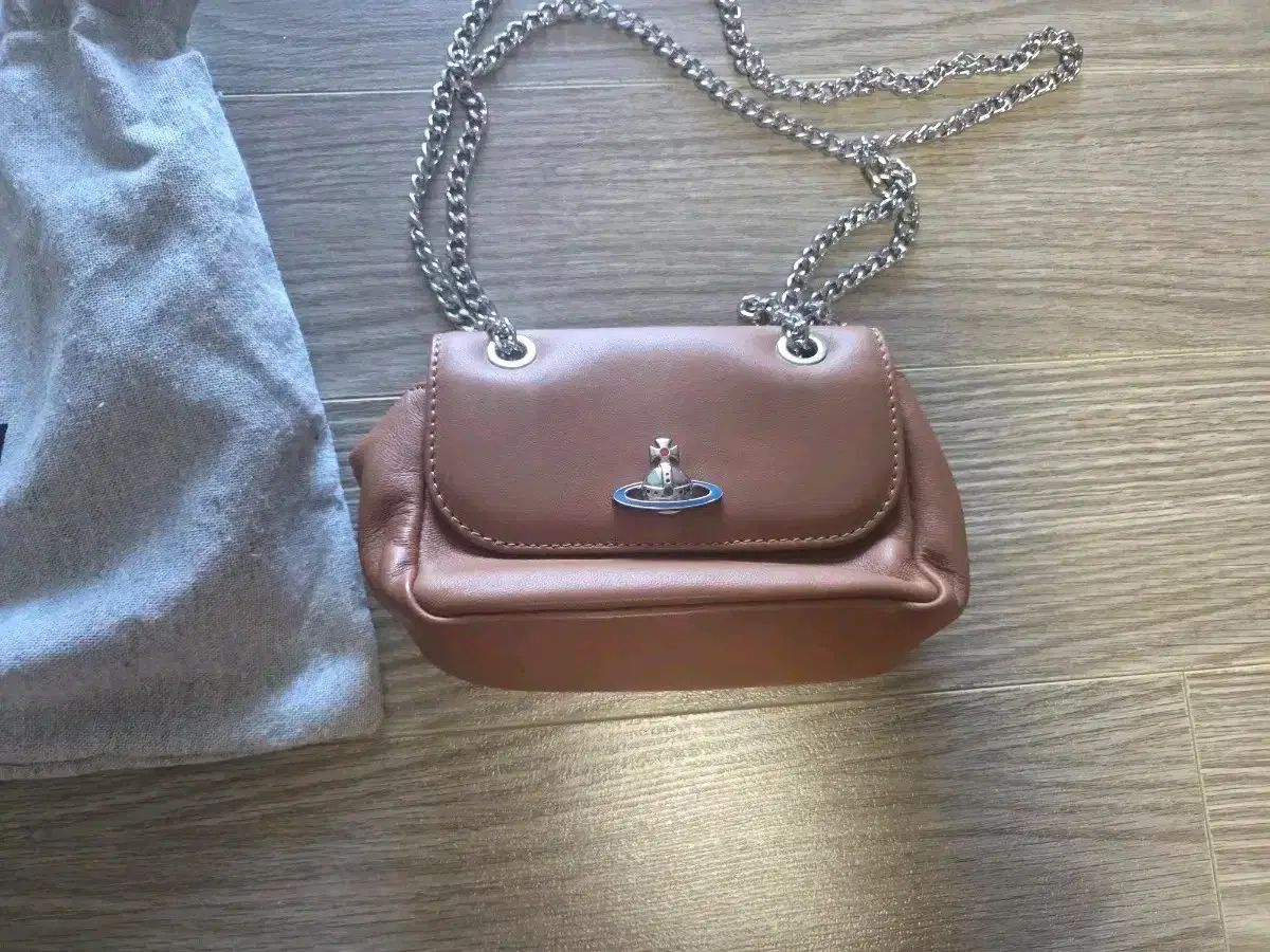 Vivienne Westwood ヴィヴィアン ウエストウッド ブラウン チェーン ミニバッグ
