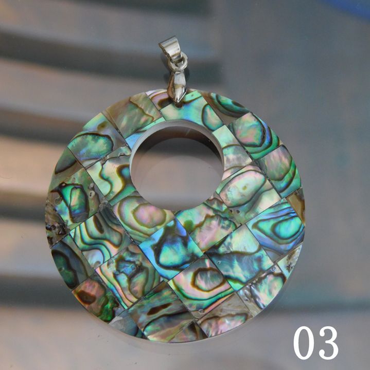 シェル ペンダントトップ 7種類 - メルカリ