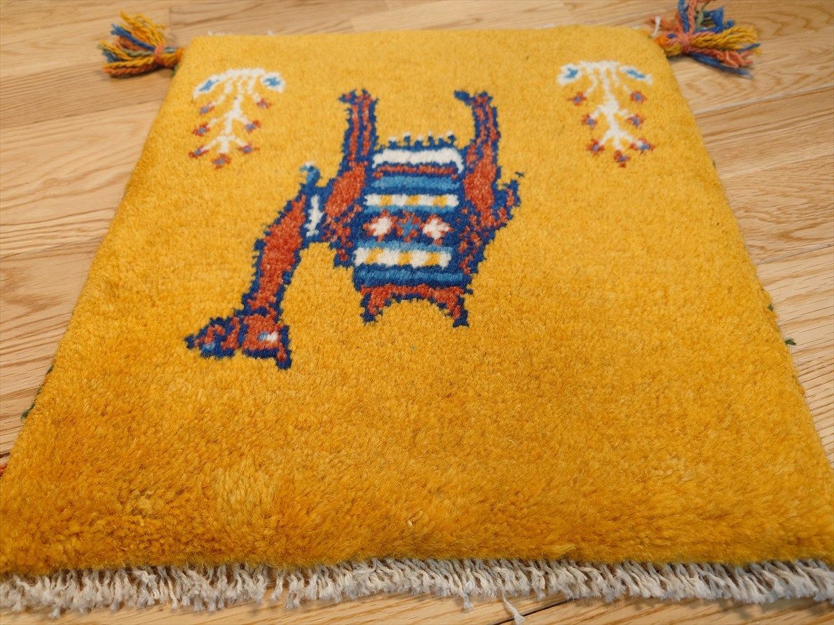 ペルシャ ギャッベ ミニマット ラグ 横37x38㎝ ラクダ 黄金色 AJ26497 MARWIL-DEMENAGEMENTS_CH