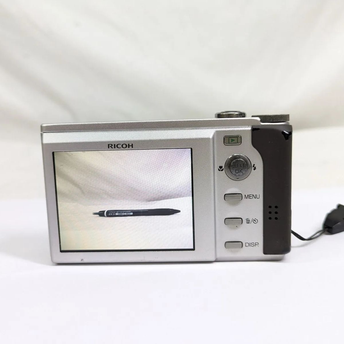 現状 RICOH デジタルカメラ R8 コンデジ シルバー リコー 訳あり