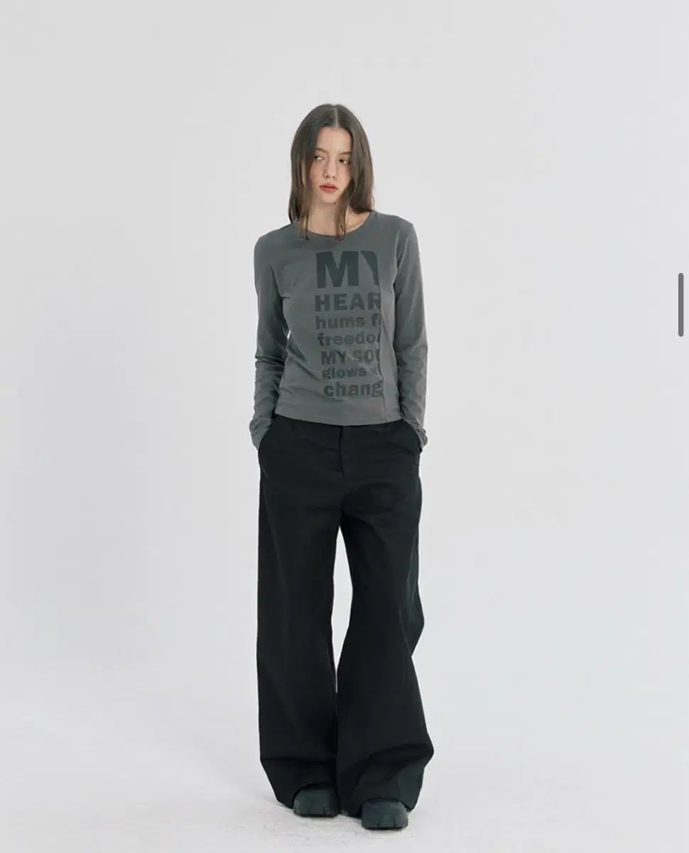 オフィッヒ チノパンツ