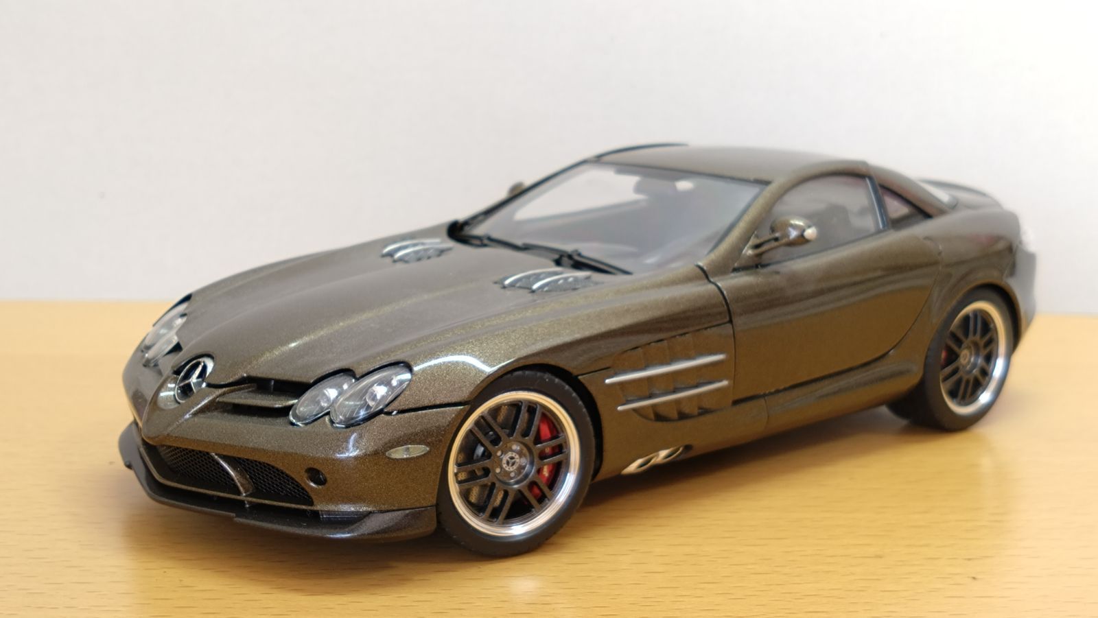 プラモデル完成品・タミヤ 1/24 メルセデス・ベンツ SLR マクラーレン 