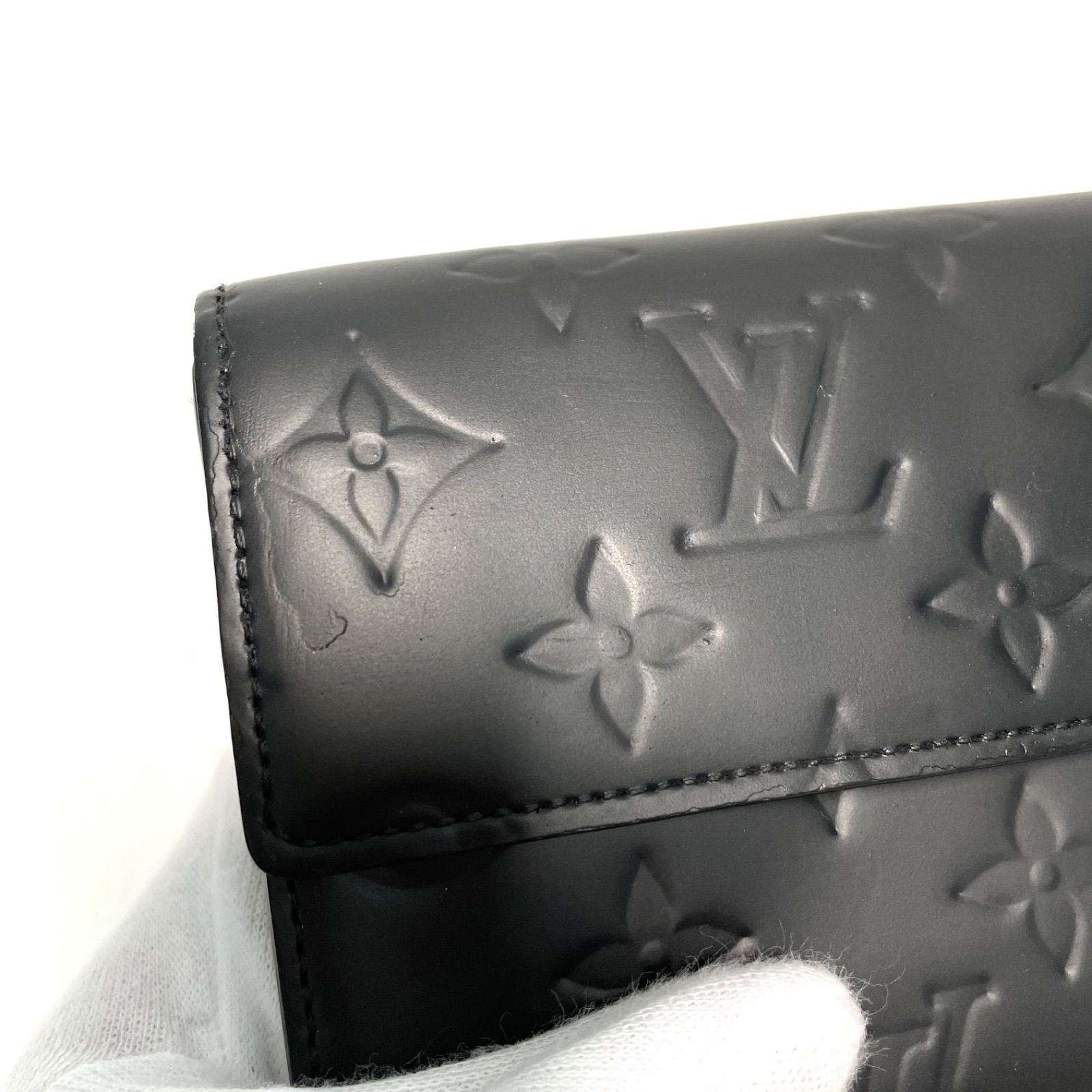 Louis Vuitton ルイヴィトン ヴェルニ ポルトフォイユ サラ 長
