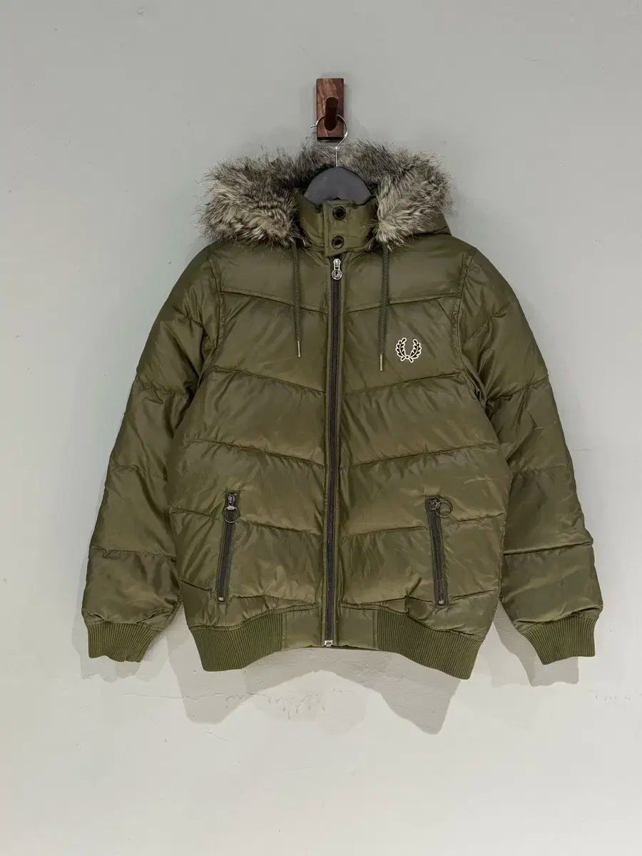 FRED PERRY(フレッドペリー) ファー フード パファー ダウン ジャケット