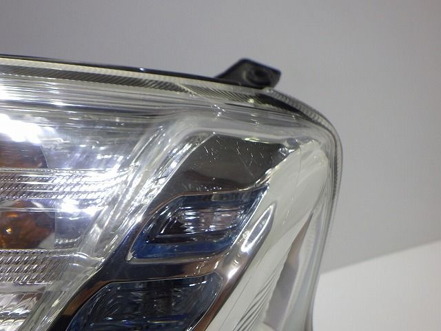 エクストレイル 左ヘッドライト
