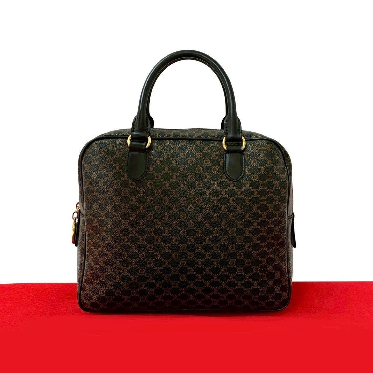 プラダ2024年春夏ウィメンズコレクション | Hypebeast.JP 最終