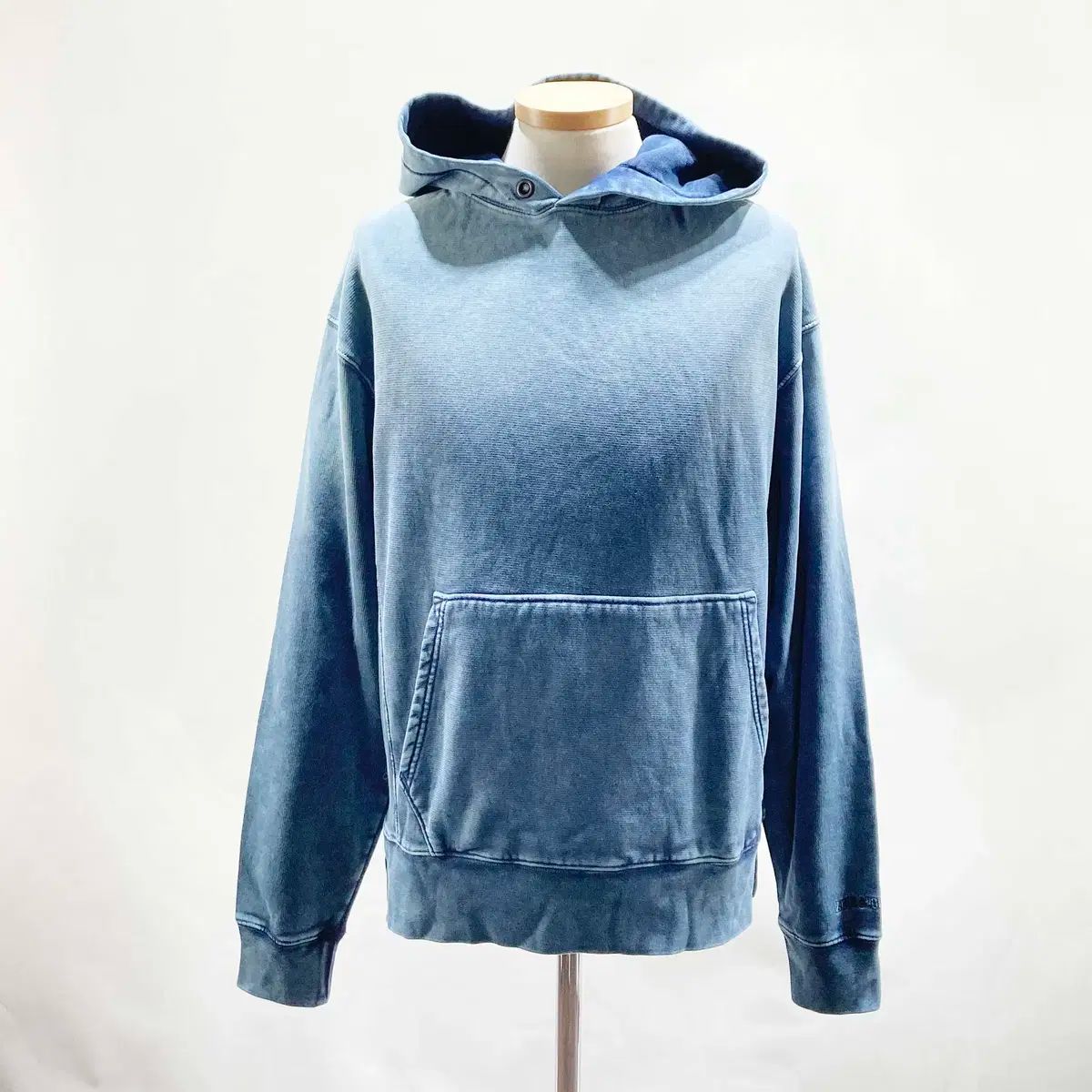 ZADIG-VOLTAIRE ザディグ エ ヴォルテール 正規品 男性用フード付き t シャツ 95 お勧め ジンの感覚