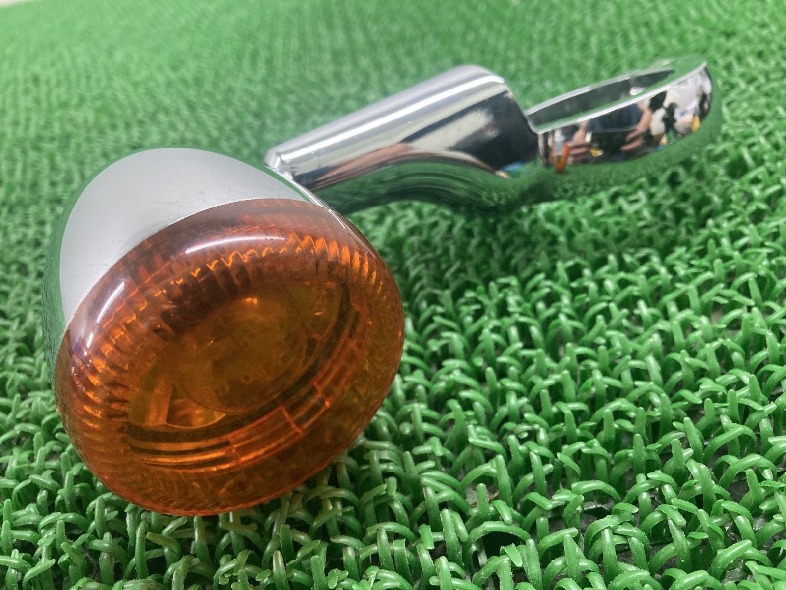 ダイナ フロントウインカー 右 001400 ハーレー 純正 バイク 部品 48φクランプ 49mmフォークに 移設ステー ソフテイル 【中古】 45