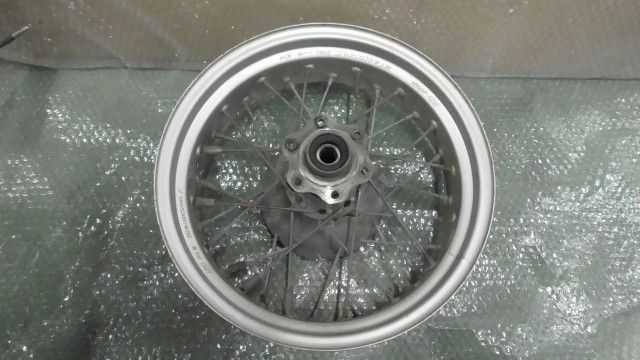 TW200　2JL-024xxx　の　リアホイール:#1712194295