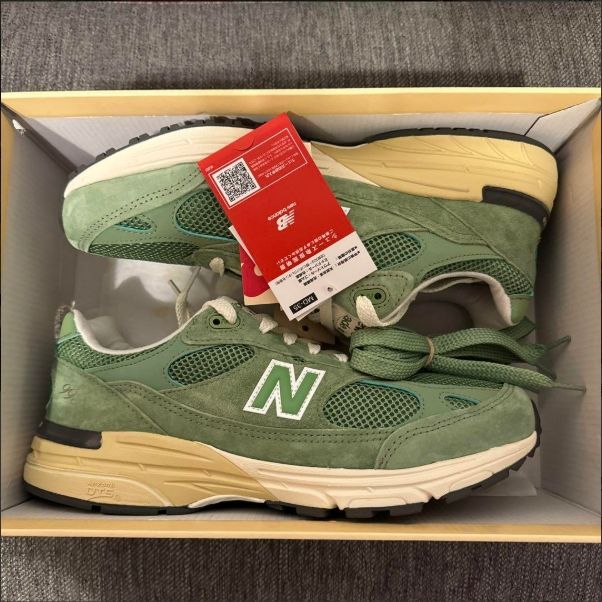 メンズシューズ]新品、未使用 New Balance U993GW 25/25.5/26