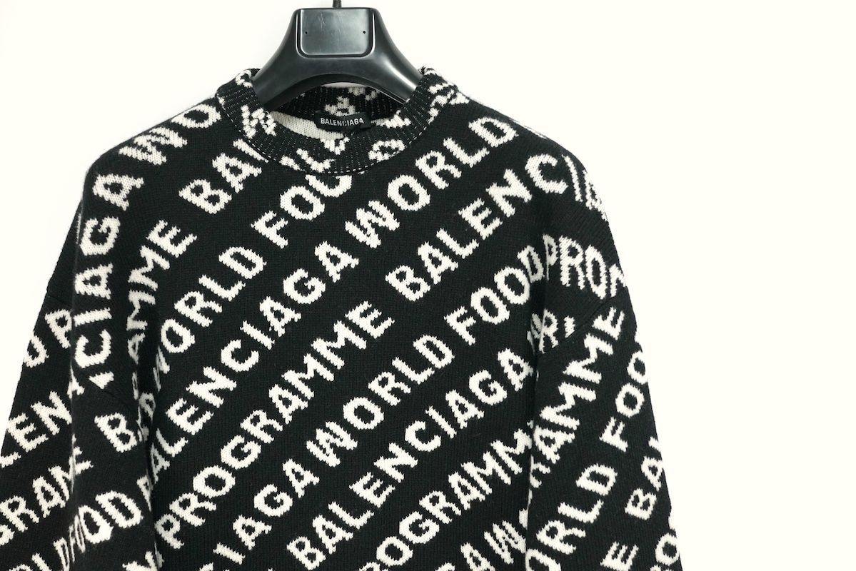 BALENCIAGA バレンシアガ WFP 総柄ロゴ オーバーサイズ ロングスリーブ ニット セーター 612957 T1565 ブラック/ホワイト  サイズM 新品未使用 - メルカリ