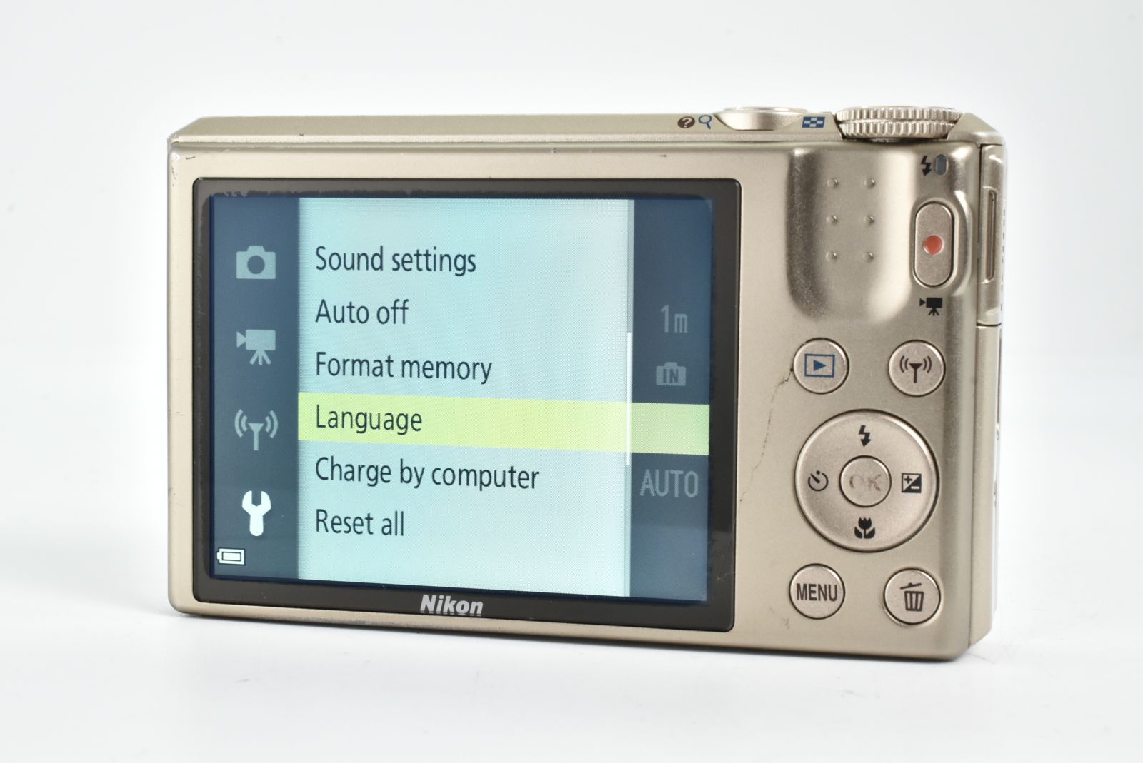 Nikon COOLPIX S7000 16.0MP Gold 20X Optical Zoom ニコン