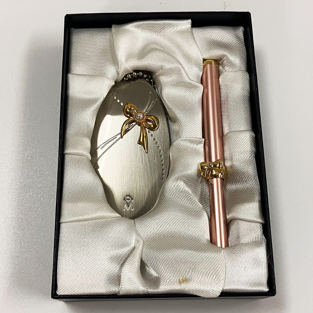 MIKIMOTO ミキモト ゴールド コンパクトリップパレット