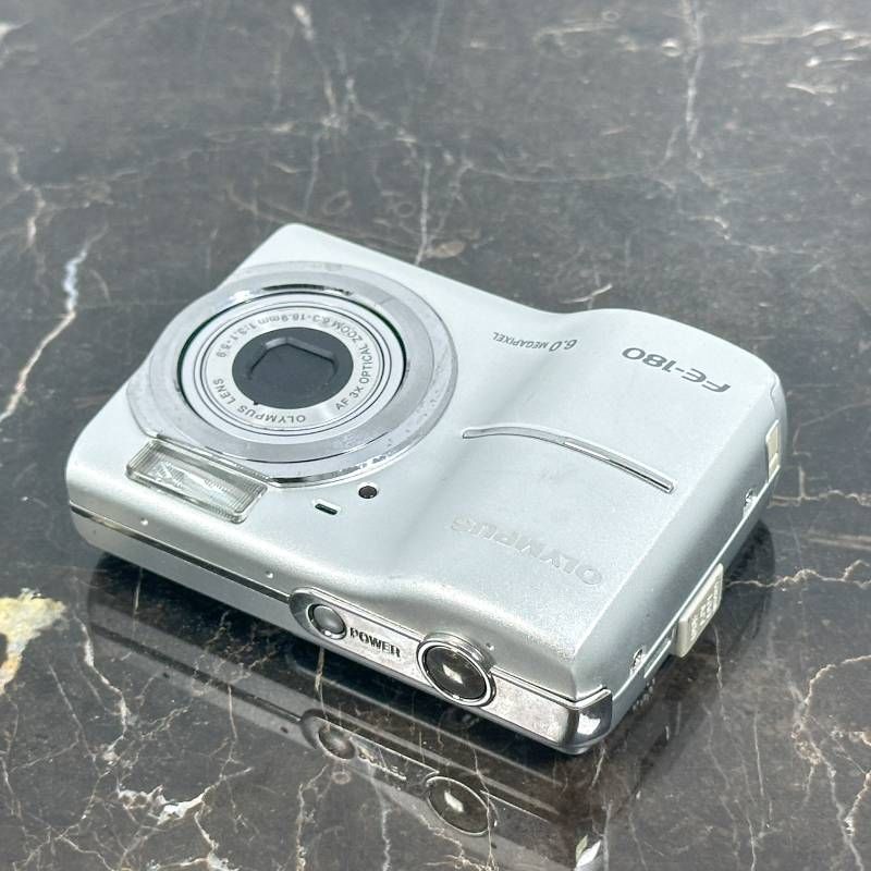 OLYMPUS オリンパス FE-180 単3電池駆動 コンパクトデジタルカメラ
