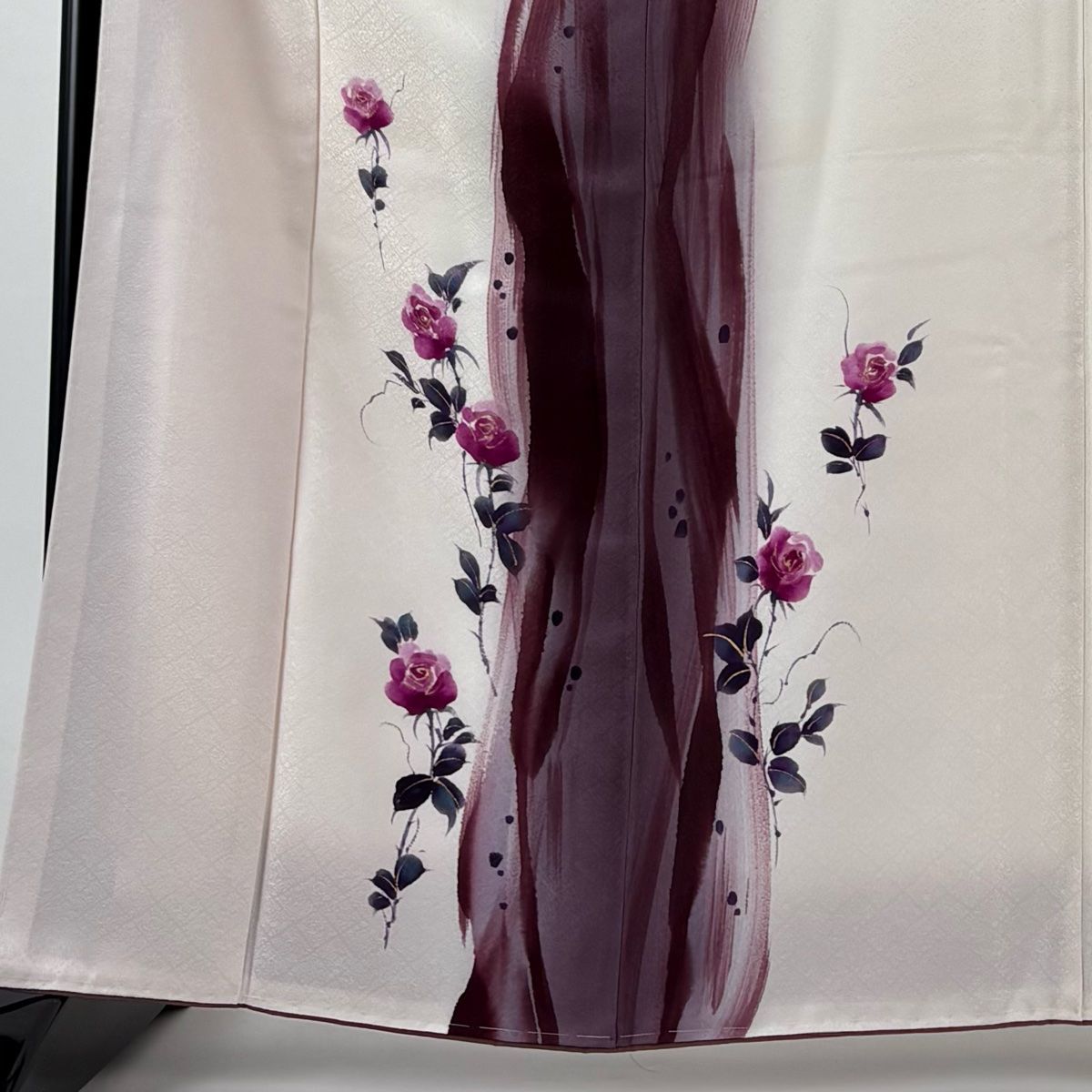 付下げ 身丈164.5cm 裄丈66cm M 袷 薔薇 幾何学模様 金彩 薄ピンク 正絹 秀品