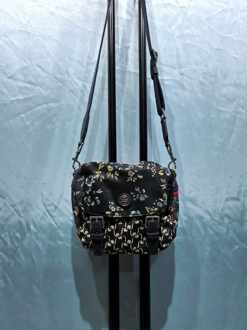 Tory Burch トリーバーチ バージニア スモール メッセンジャーバッグ バッグ