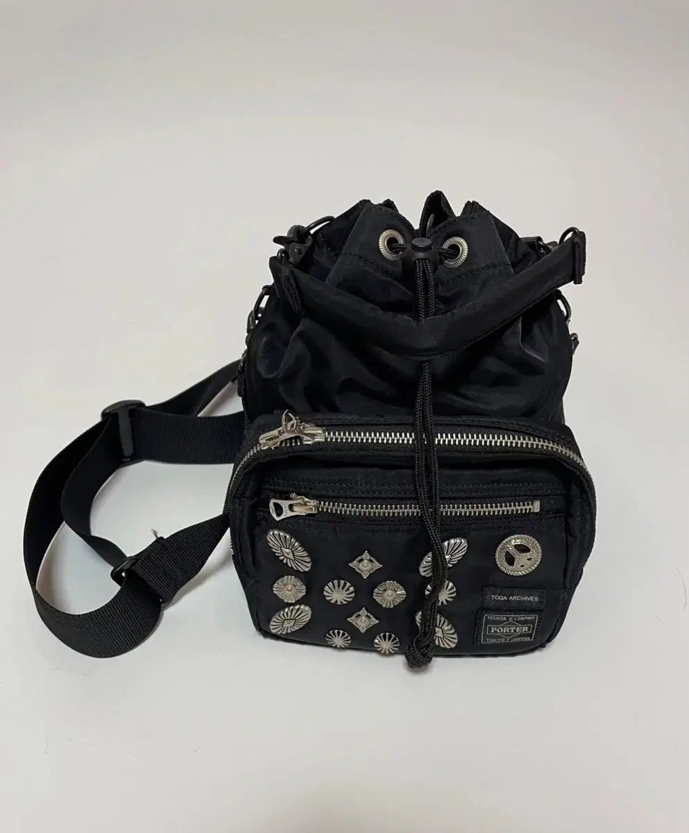 【雷市場（ポンジャン）商品韓国直送】TOGA(トーガ) Porter(ポーター) 巾着バッグ